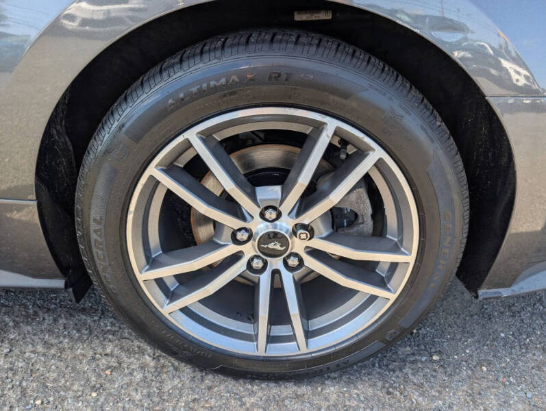 2015 Ford Mustang EcoBoost Premium