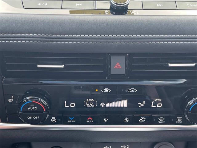 2025 Nissan Rogue Platinum