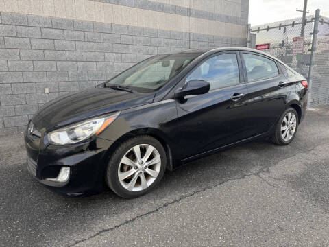 2013 Hyundai Accent GLS