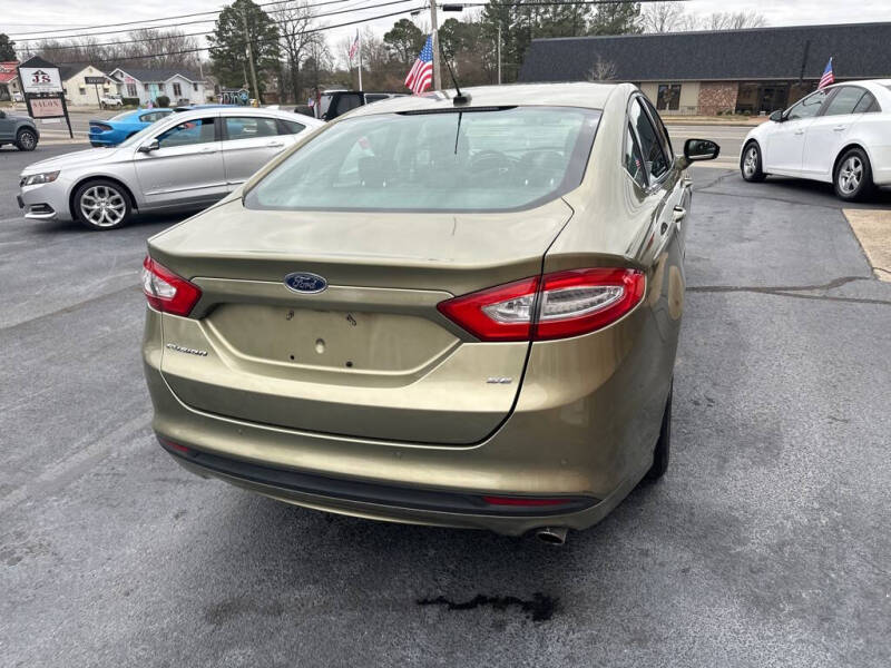 2013 Ford Fusion SE