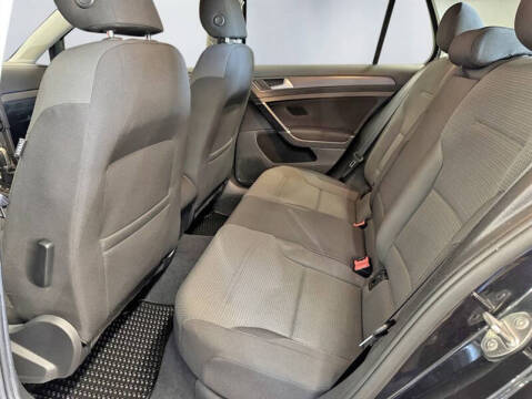 2018 Volkswagen Golf