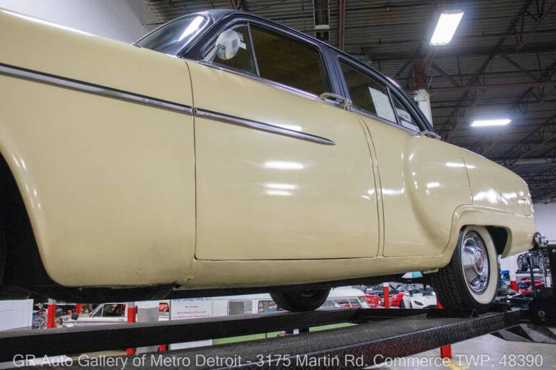 1951 Packard 200 Deluxe