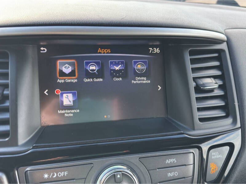 2020 Nissan Pathfinder SV