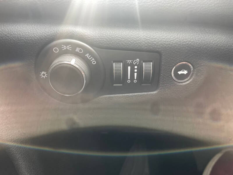 2017 Chrysler 200 Limited