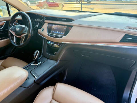 2018 Cadillac XT5 Platinum