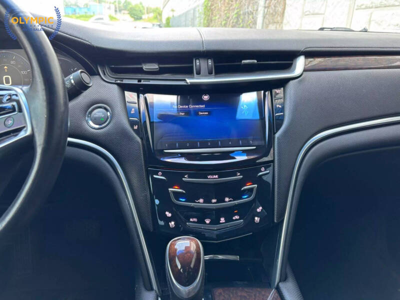 2013 Cadillac XTS Premium Collection