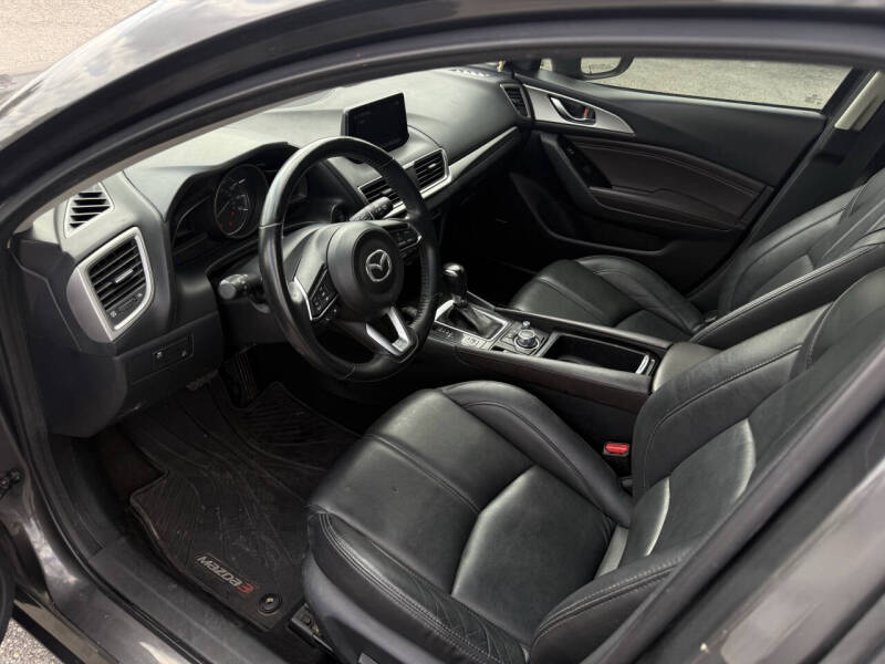 2018 Mazda MAZDA3 Touring