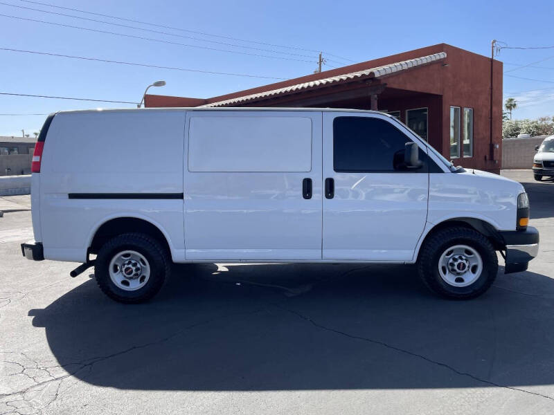 2020 GMC Savana 2500