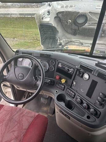 2016 Freightliner Cascadia