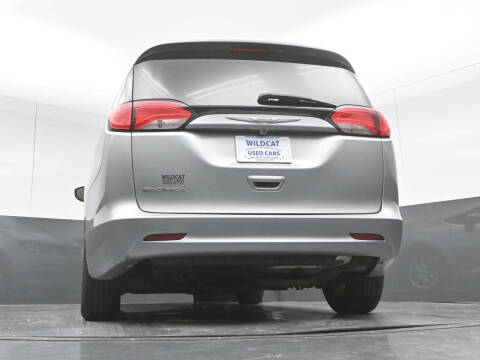 2017 Chrysler Pacifica LX