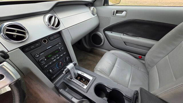 2006 Ford Mustang V6 Premium