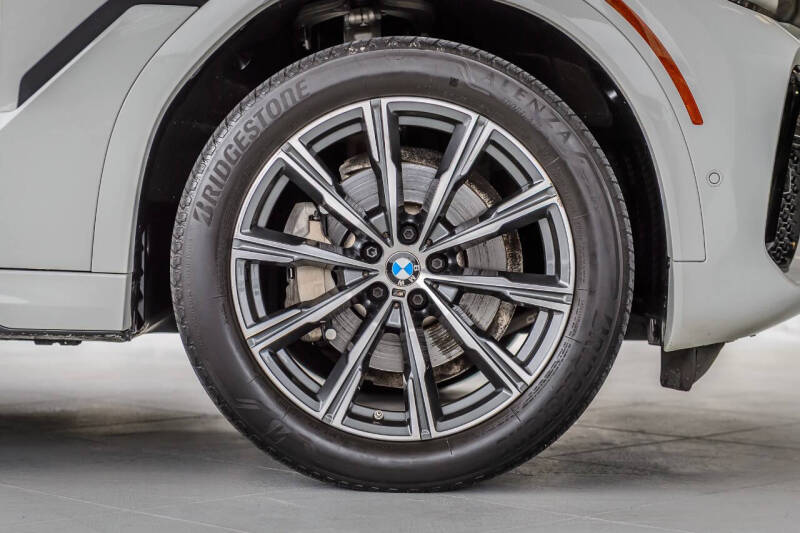 2022 BMW X6 xDrive40i