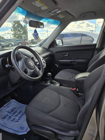 2011 Kia Soul +