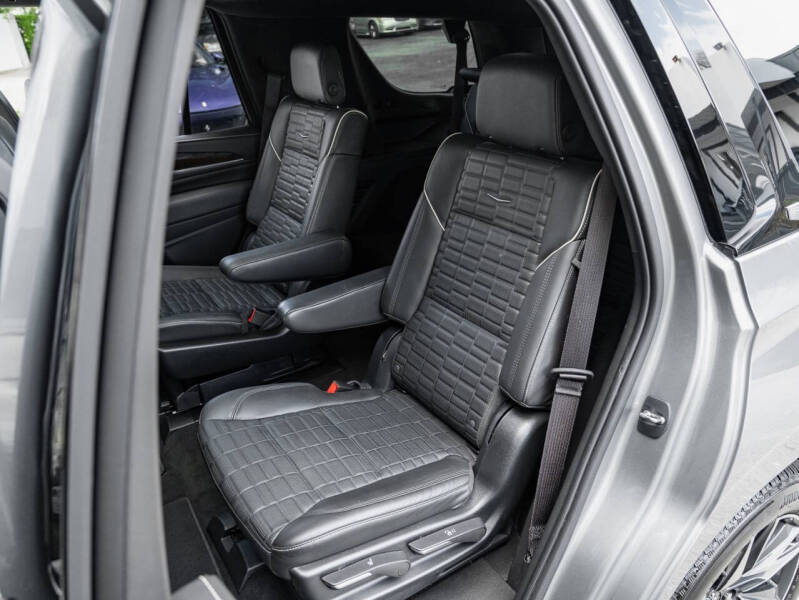 2023 Cadillac Escalade Sport Platinum