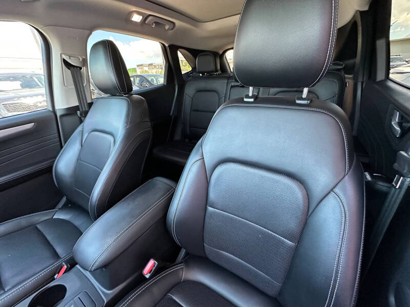 2021 Ford Escape SEL