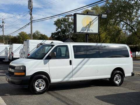 2022 Chevrolet Express LS 3500