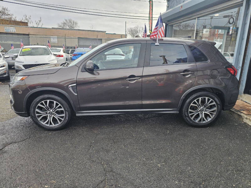 2023 Mitsubishi Outlander Sport SE