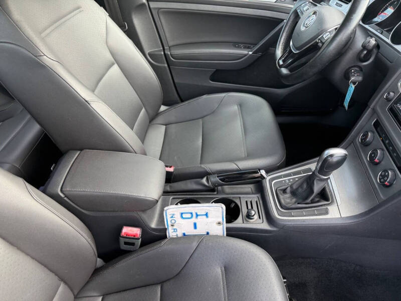 2015 Volkswagen Golf TSI S