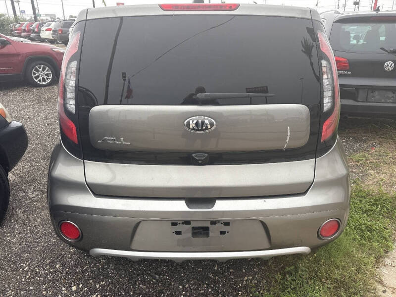 2018 Kia Soul +
