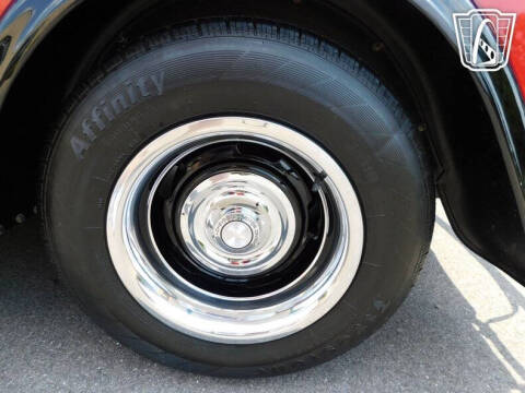 1933 Chevrolet Apache