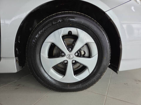 2013 Toyota Prius Four