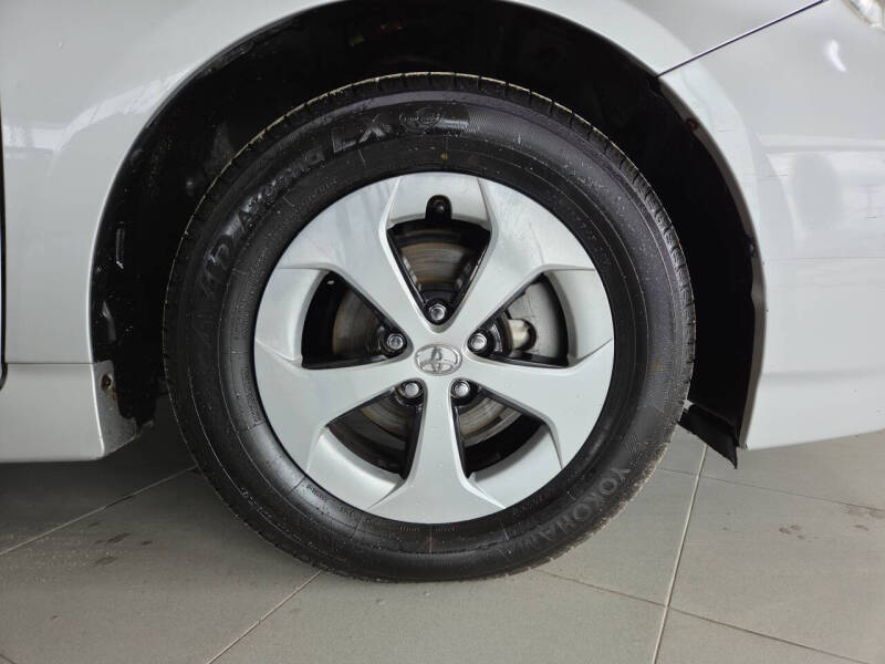 2013 Toyota Prius Four