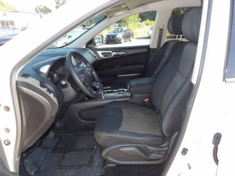 2017 Nissan Pathfinder S