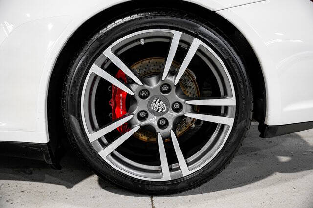 2012 Porsche 911 Carrera 4S