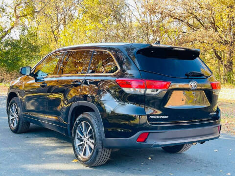 2017 Toyota Highlander XLE