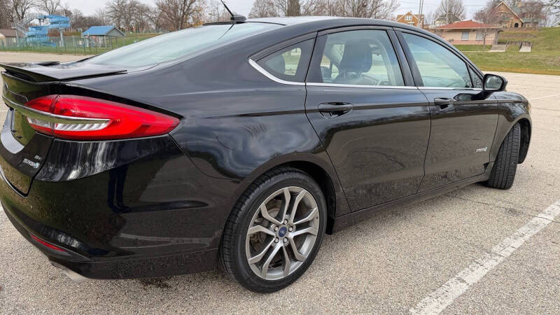 2017 Ford Fusion Hybrid SE