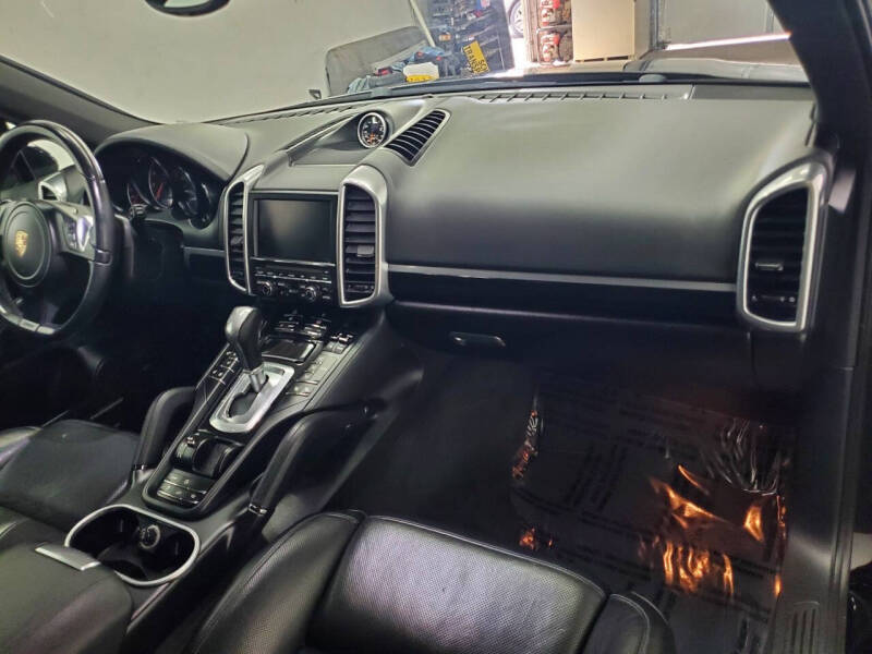 2012 Porsche Cayenne