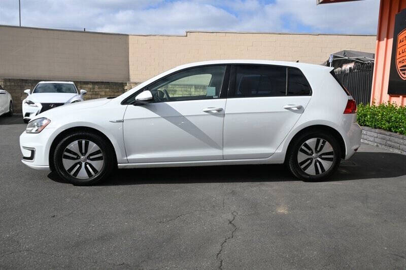 2016 Volkswagen e-Golf SE