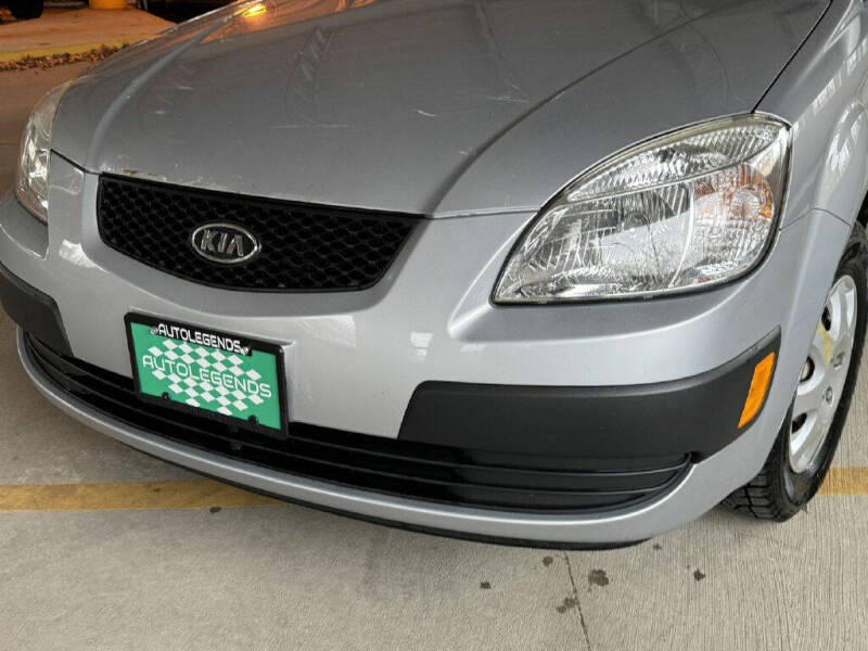 2009 Kia Rio Base photo 2