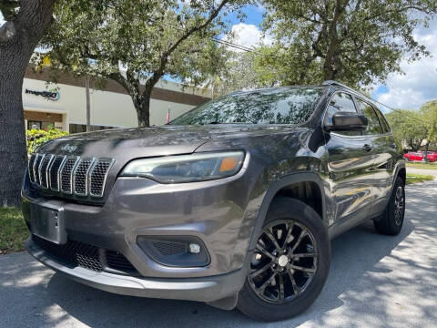 2019 Jeep Cherokee for sale at HIGH PERFORMANCE MOTORS in Hollywood FL
