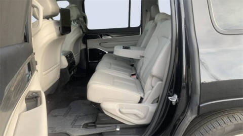 2023 Jeep Wagoneer Series III