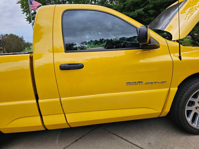 2005 Dodge Ram 1500 SRT-10