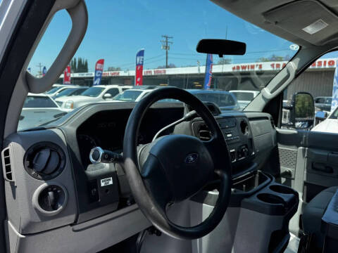 2010 Ford E-Series E-250