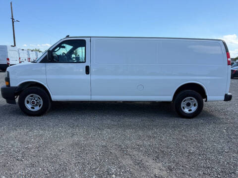 2023 GMC Savana 2500