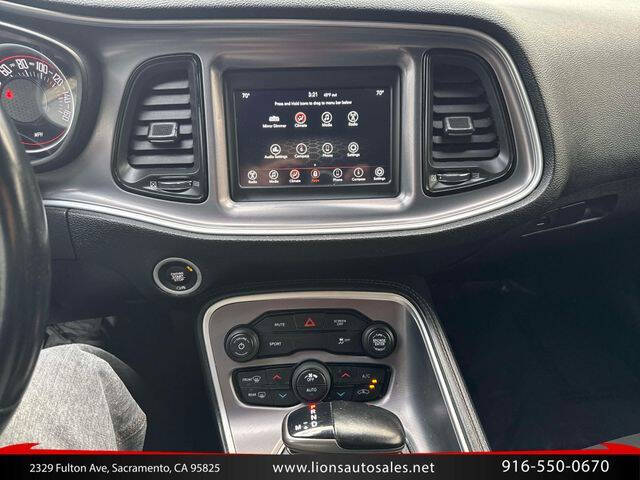 2020 Dodge Challenger SXT