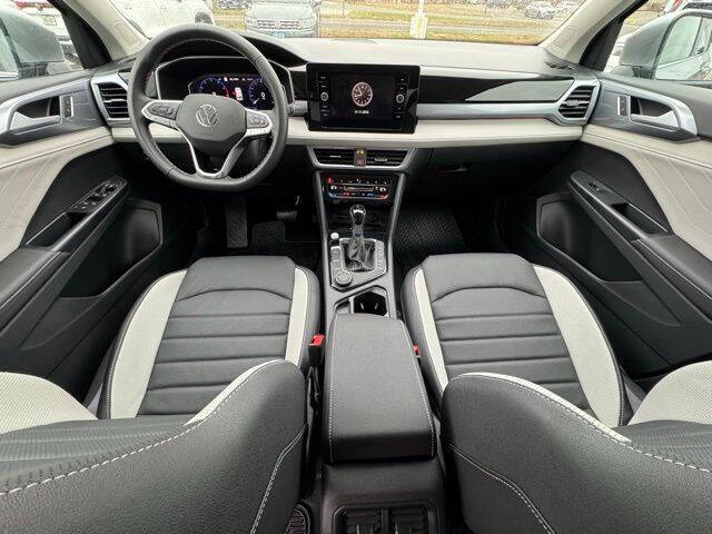 2026 Volkswagen Taos SEL 4Motion