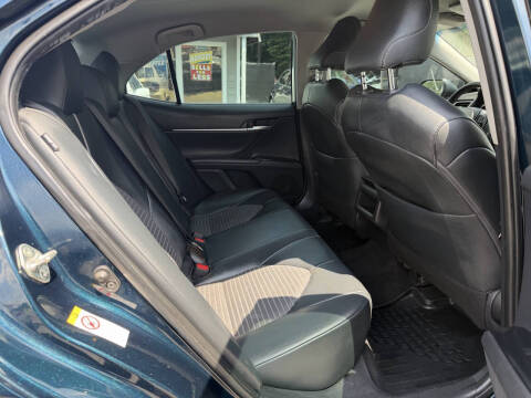 2018 Toyota Camry SE