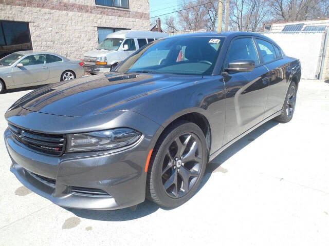 2019 Dodge Charger for sale at VIP Motor Sales in Hazel Park, MI