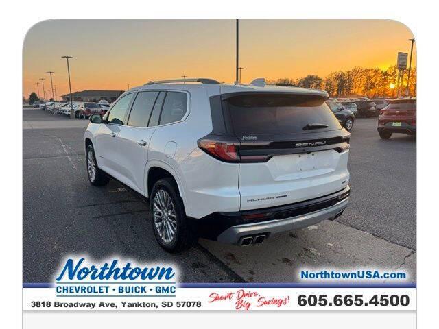 2024 GMC Acadia Denali