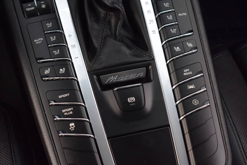 2017 Porsche Macan