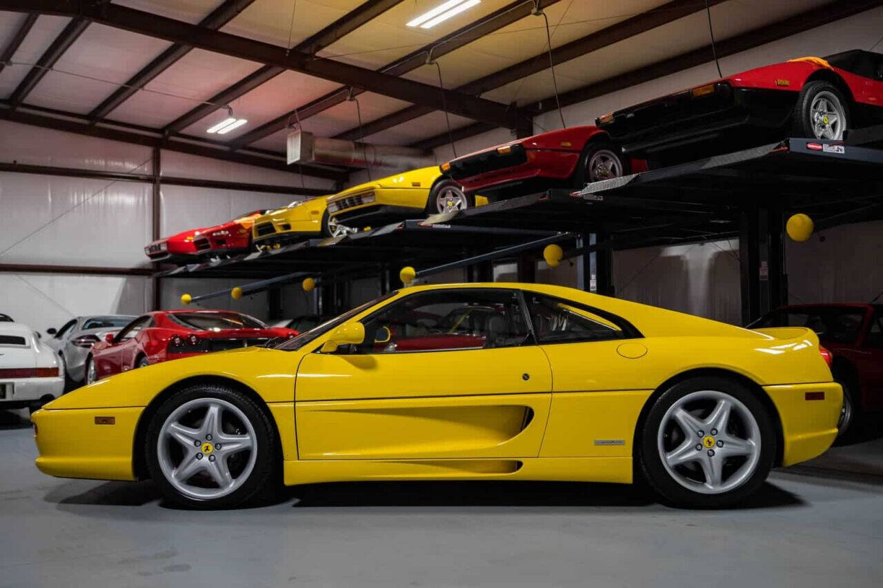 1995 Ferrari F355 37