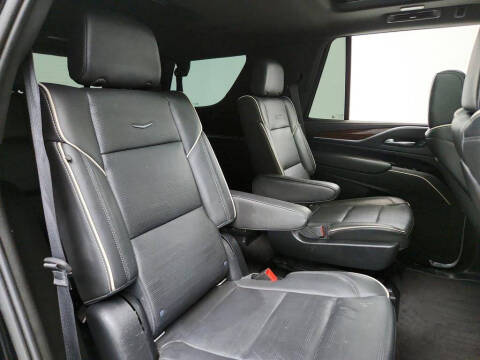 2022 Cadillac Escalade Premium Luxury