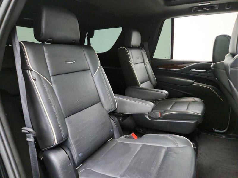 2022 Cadillac Escalade Premium Luxury