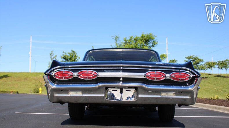 1962 Oldsmobile Starfire