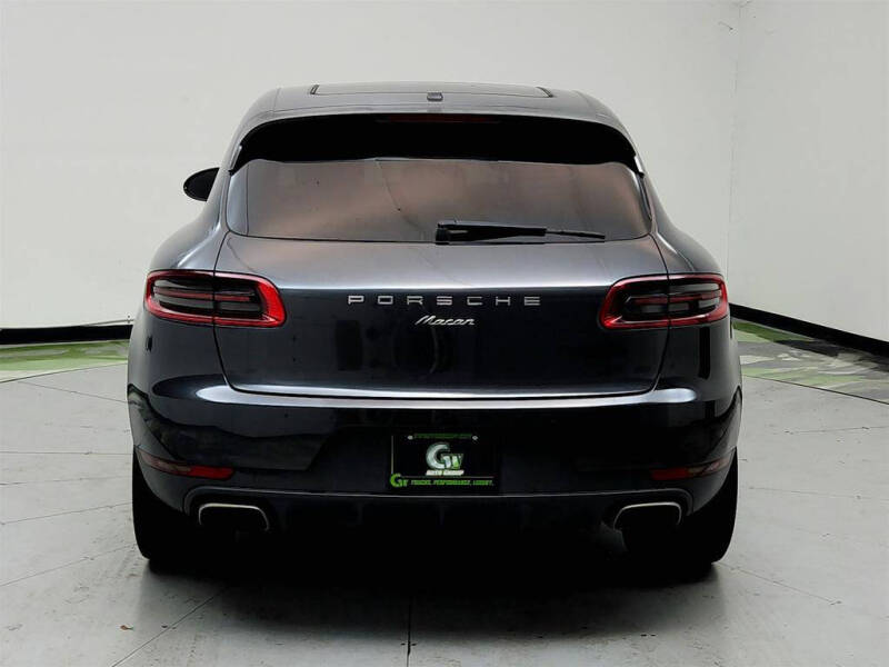 2017 Porsche Macan