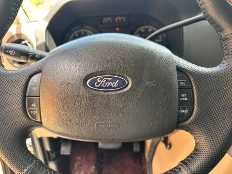 2010 Ford E-Series E-350 SD XLT